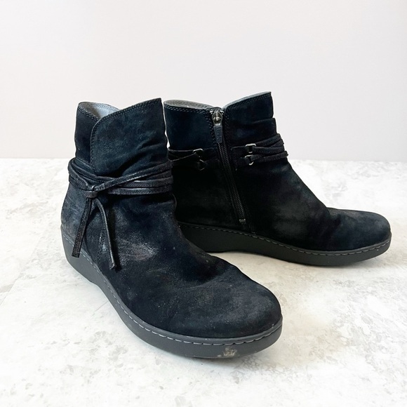 Dansko Evelyn Ankle Booties 38 / 7.5-8 Black Leather Wedge Boots Rustic Comfort - Picture 2 of 7